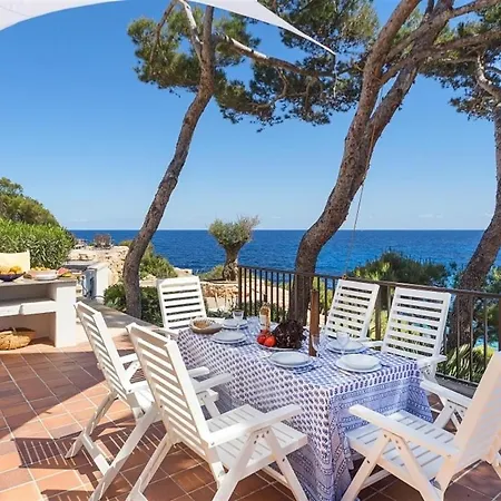 Seaside Villa *