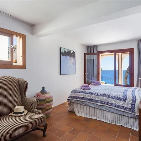 Seaside Villa *